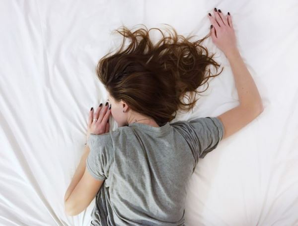 Как высыпаться и укрепить здоровье: рассчитано идеальное время отхода ко сну