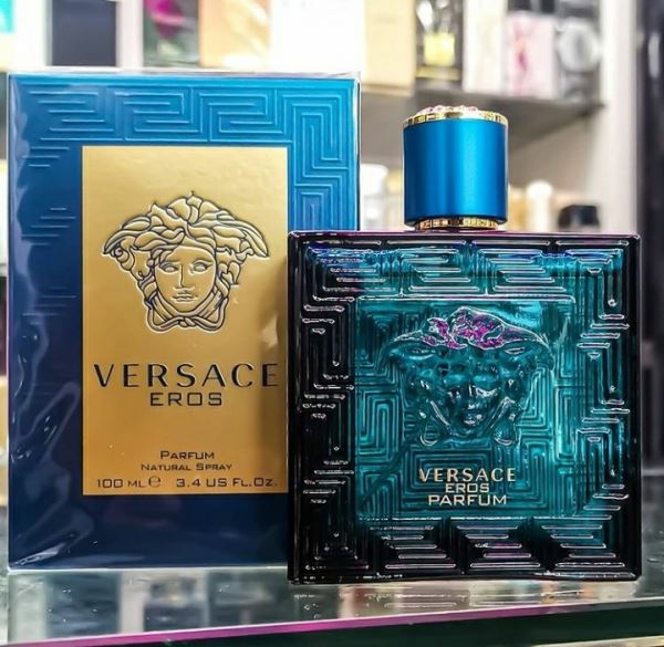 
<p>                        Новинка Versace Eros Parfum</p>
<p>                    
