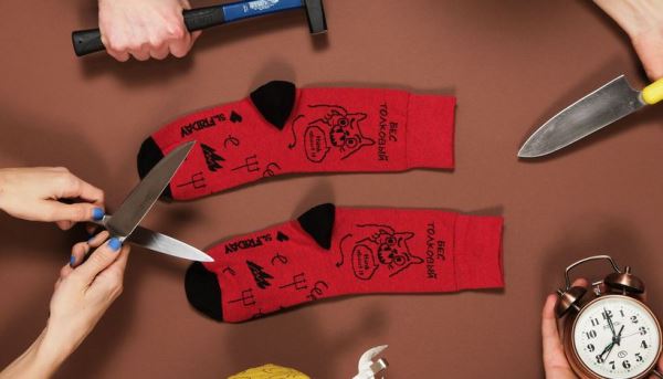 St.Friday Socks выпустил «достоевские носки» к 200-летию классика