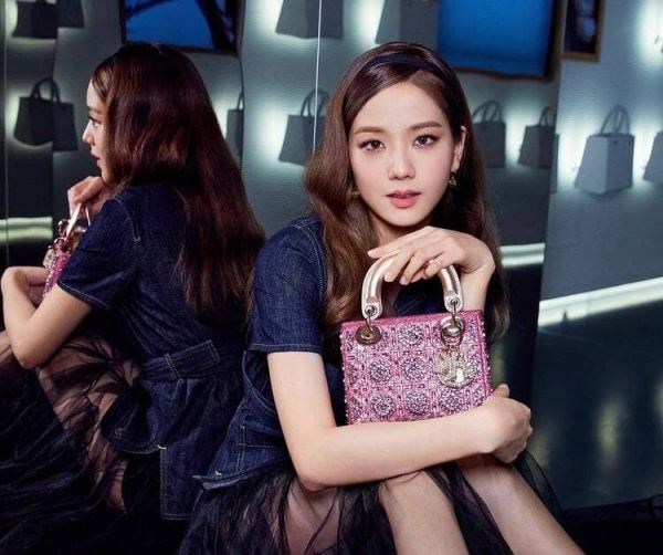 "Жуткие глаза, мрачное лицо": Dior попал в скандал из-за фото китайской модели. Все детали